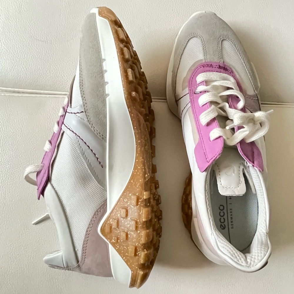 ECCO Womens Sneakers In white pink grey 39